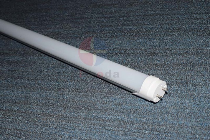 LED T8 aluminum plastic tube (0.6m 9W)